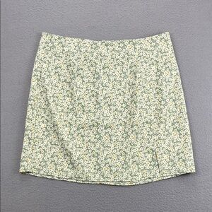 Aeropostale Green & Yellow Ditsy Daisy Floral Mini Skirt Size Medium Cottagecore